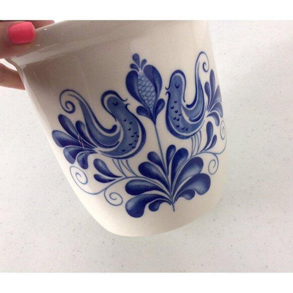 Vintage Kitchen Crock Stonewear Cobalt Blue Lovebirds - Picture 2 of 8